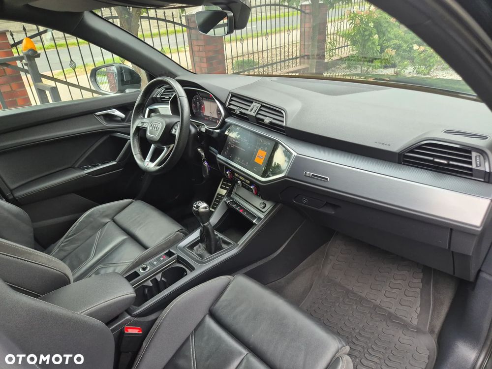 Audi Q3 35 TDI S line - 40