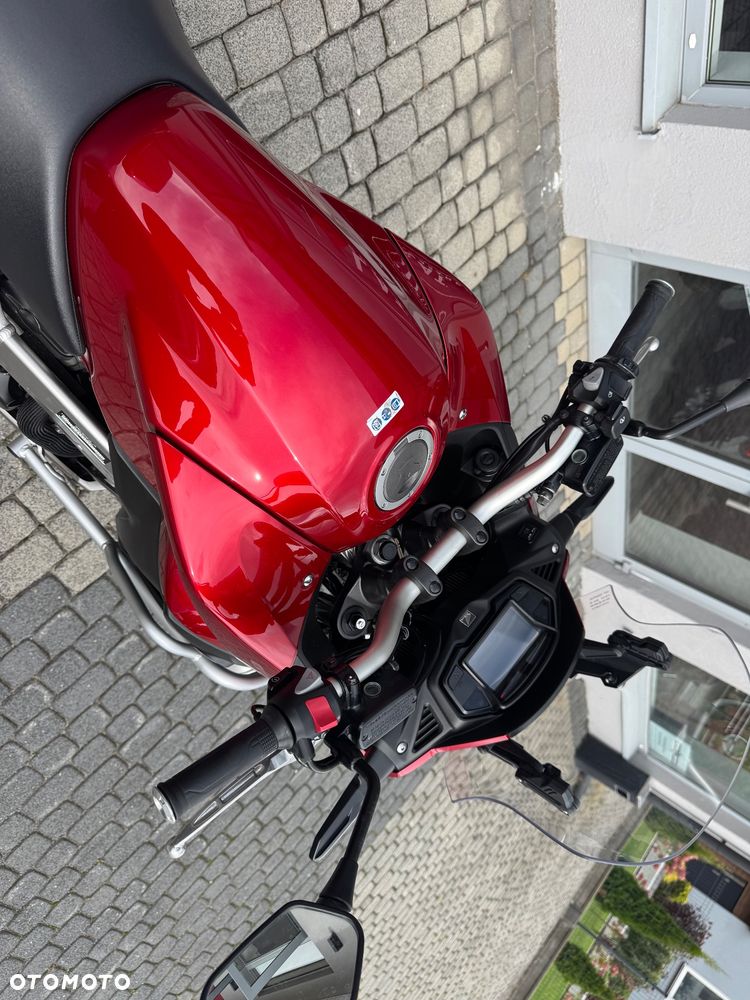 Honda VFR - 10
