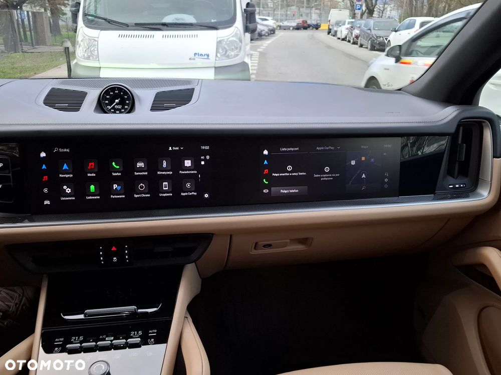 Porsche Cayenne - 34