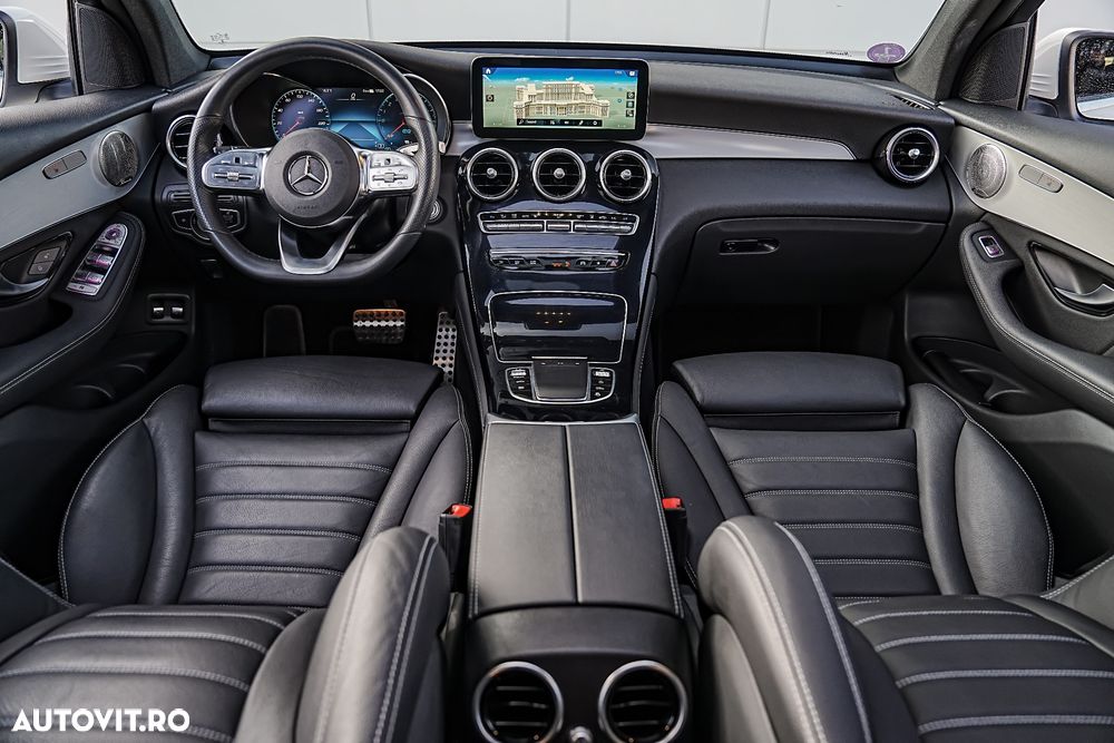 Mercedes-Benz GLC Coupe 300 e 4Matic 9G-TRONIC AMG Line - 16