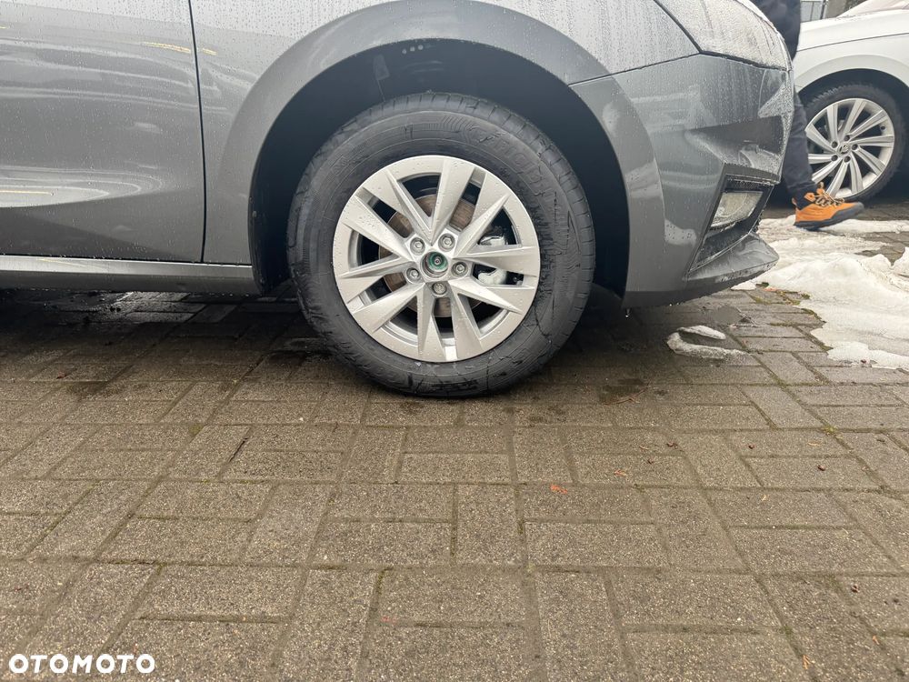 Skoda Fabia 1.0 Edition 130 - 11