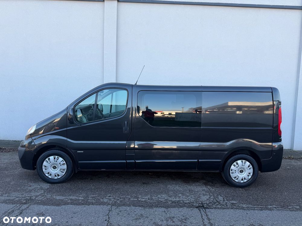 Opel Vivaro LONG - 2