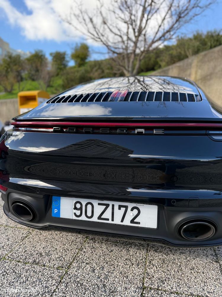 Porsche 911 (992) - 8