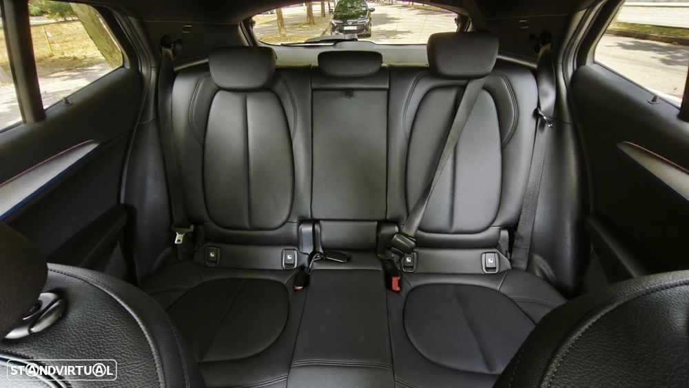 BMW X2 25 e xDrive X Pack M - 16