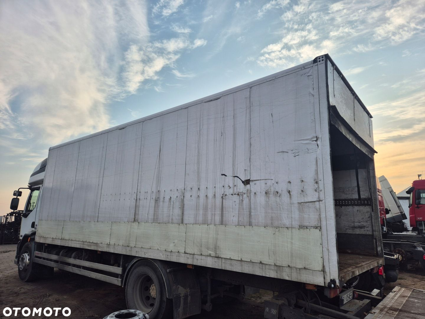 ZABUDOWA KONTENER PAKA SKRZYNIA ŁADUNKOWA MAGAZYN GARAŻ DAF 7,50X2,50X2,40 - 2