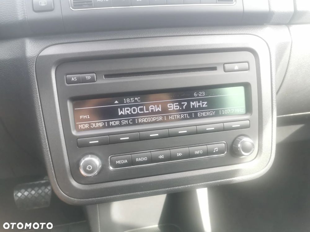 Skoda Roomster 1.2 TSI DSG Elegance PLUS EDITION - 18