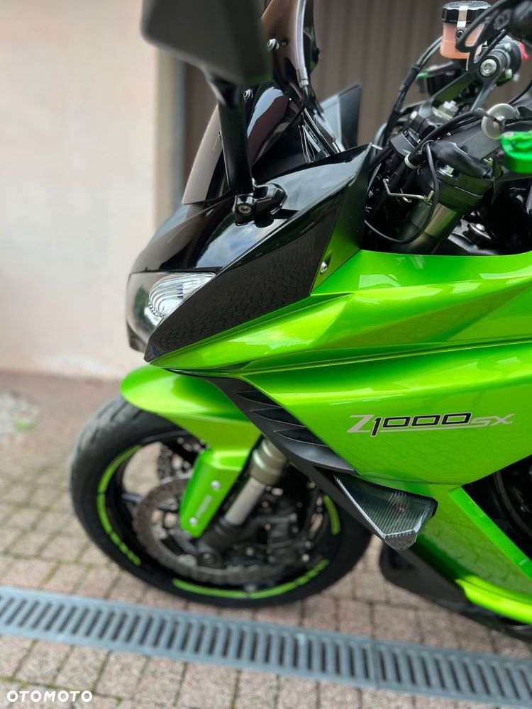 Kawasaki Ninja 1000 SX - 22