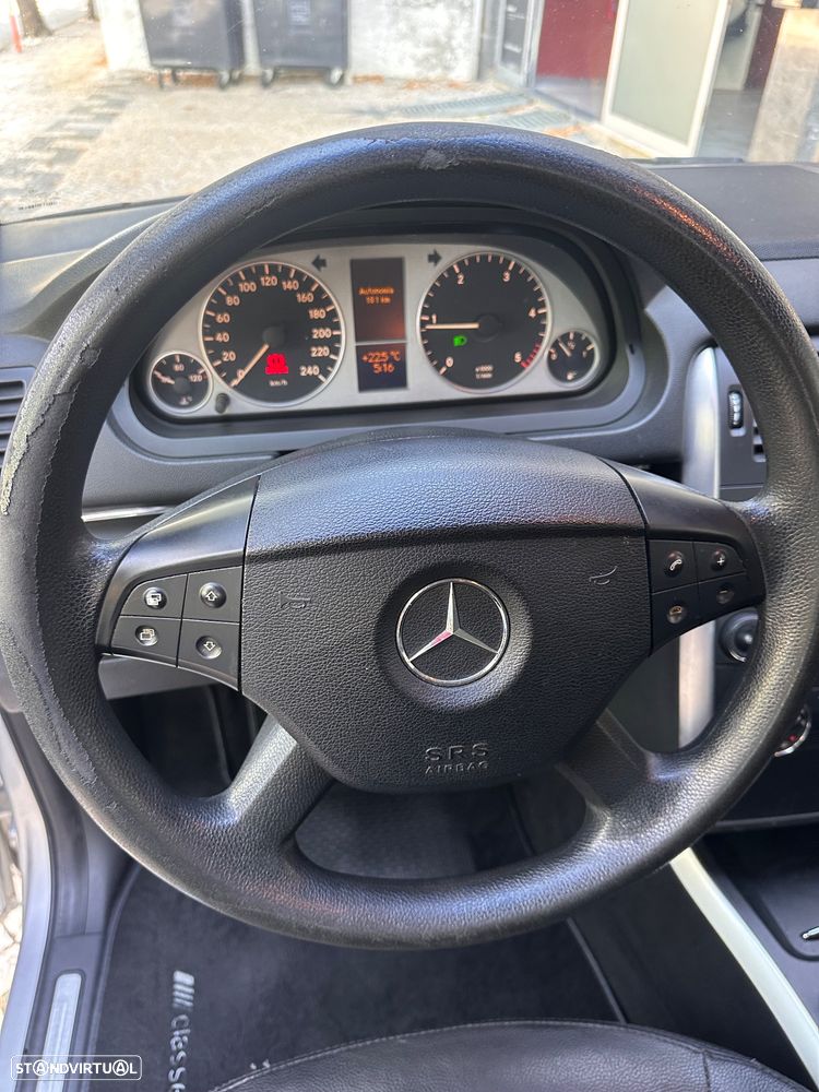 Mercedes-Benz B 200 CDi - 11