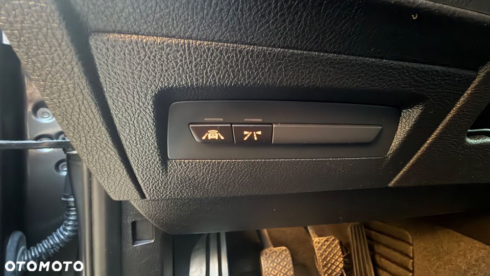 BMW Seria 1 120d - 11
