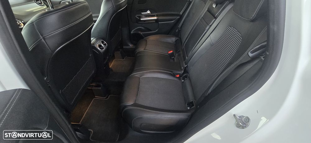 Mercedes-Benz B 180 d 7G-DCT Progressive - 13