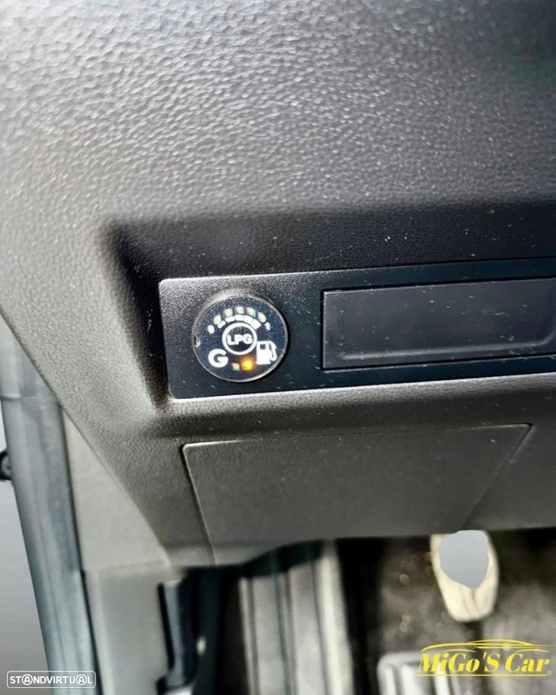 Renault Captur 1.0 TCe Exclusive Bi-Fuel - 17