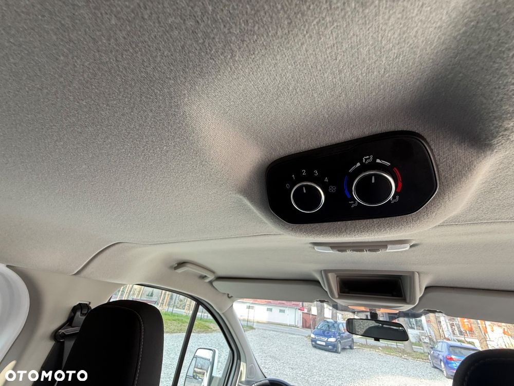 Ford Transit Custom - 31