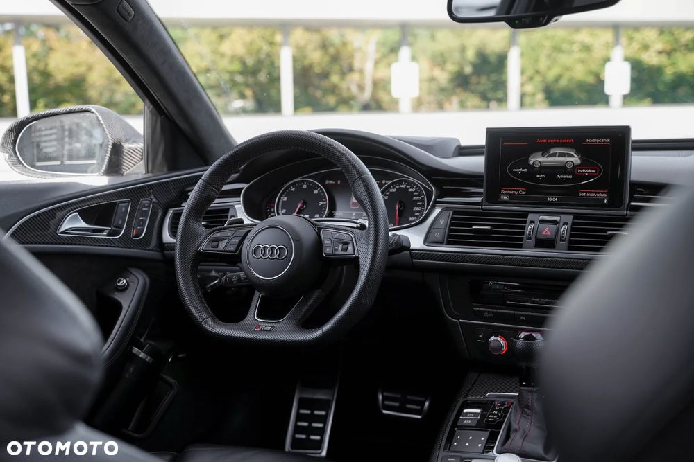 Audi RS6 Standard - 24