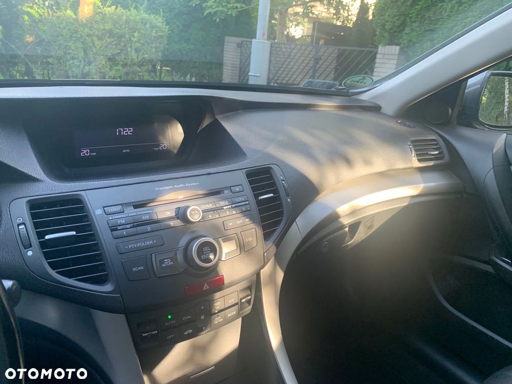 Honda Accord 2.0 Executive - 16