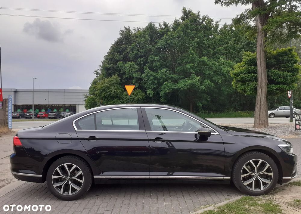 Volkswagen Passat 2.0 TSI Elegance DSG - 8