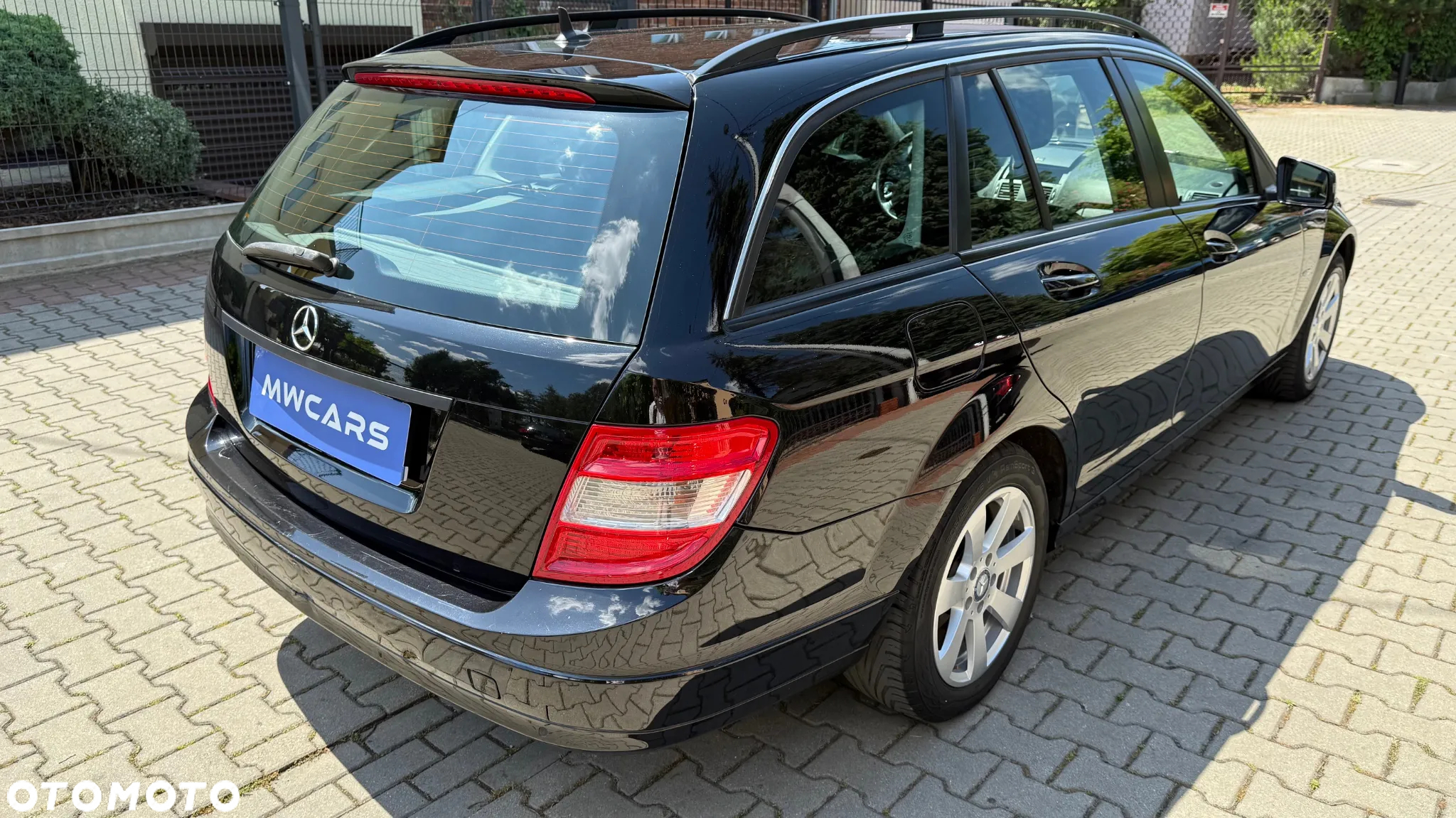 Mercedes-Benz Klasa C 180 T CGI BlueEFFICIENCY Elegance - 5