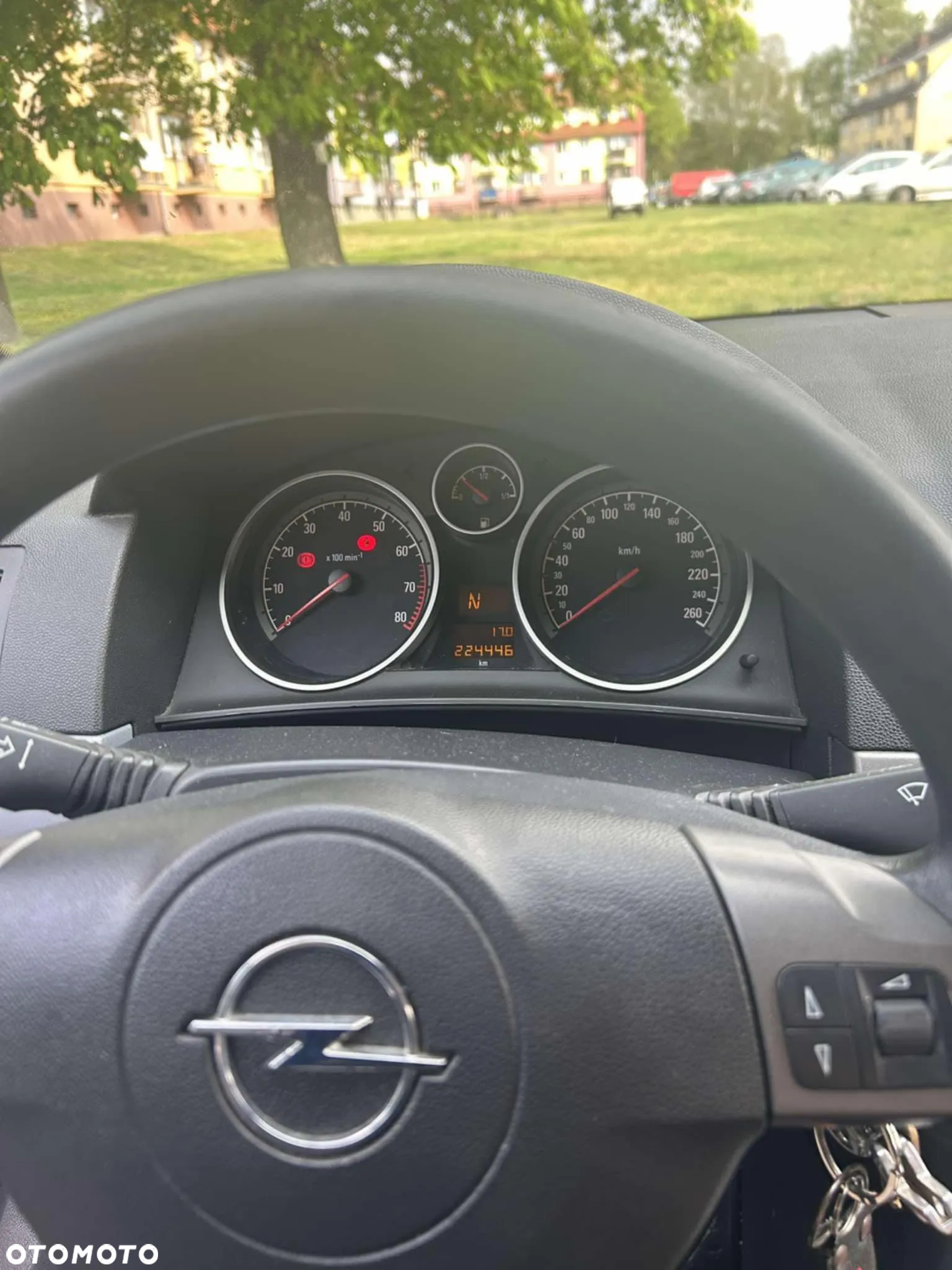 Opel Astra III GTC 1.6 Essentia Easytronic - 11