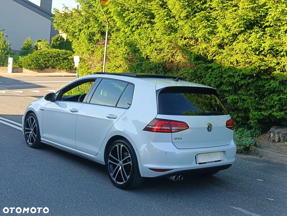 Volkswagen Golf GTD 2.0 TDI SCR DSG - 37