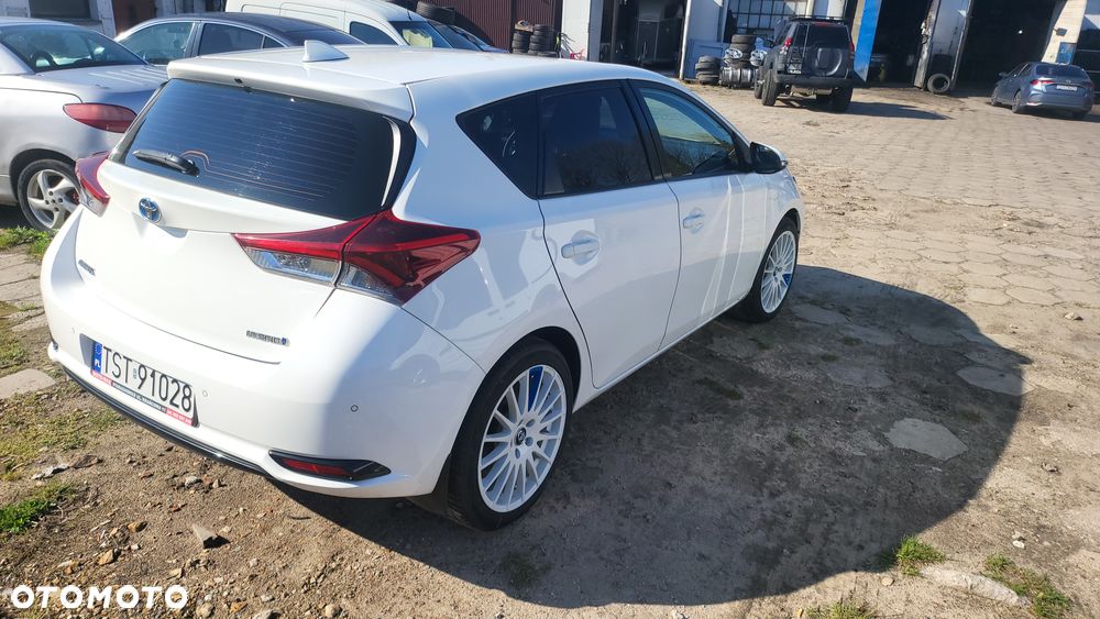 Toyota Auris Hybrid 135 Comfort - 4