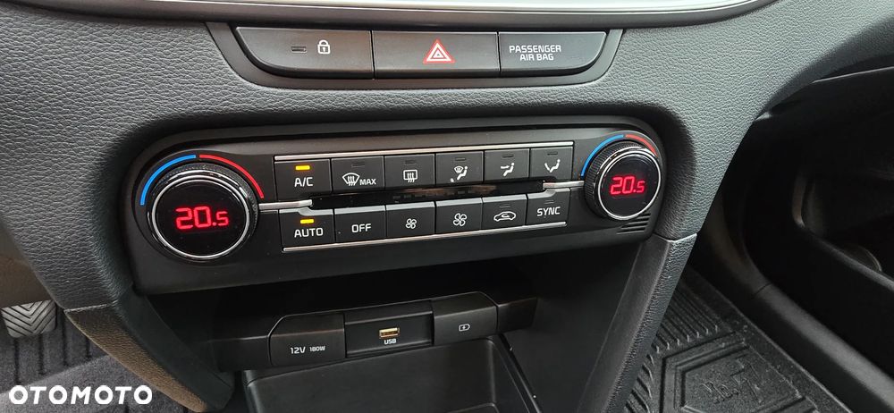 Kia XCeed 1.6 CRDi Eco-Dynamics+ (48V Mild-Hybrid) LAUNCH EDITION - 11