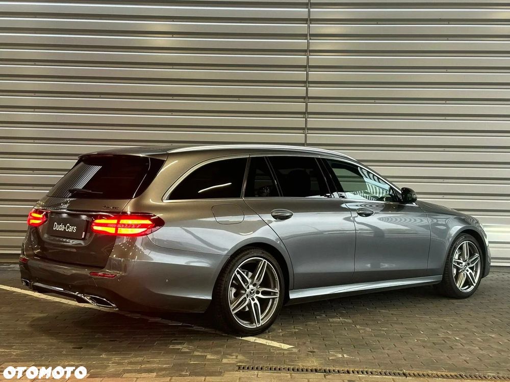 Mercedes-Benz Klasa E 220 d 4-Matic 9G-TRONIC - 17