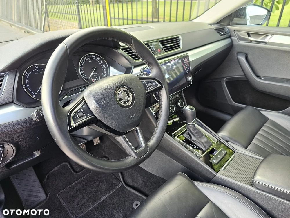 Skoda Superb 2.0 TDI DSG Ambition - 6