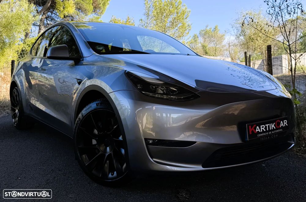 Tesla Model Y Long Range Dual Motor AWD - 5