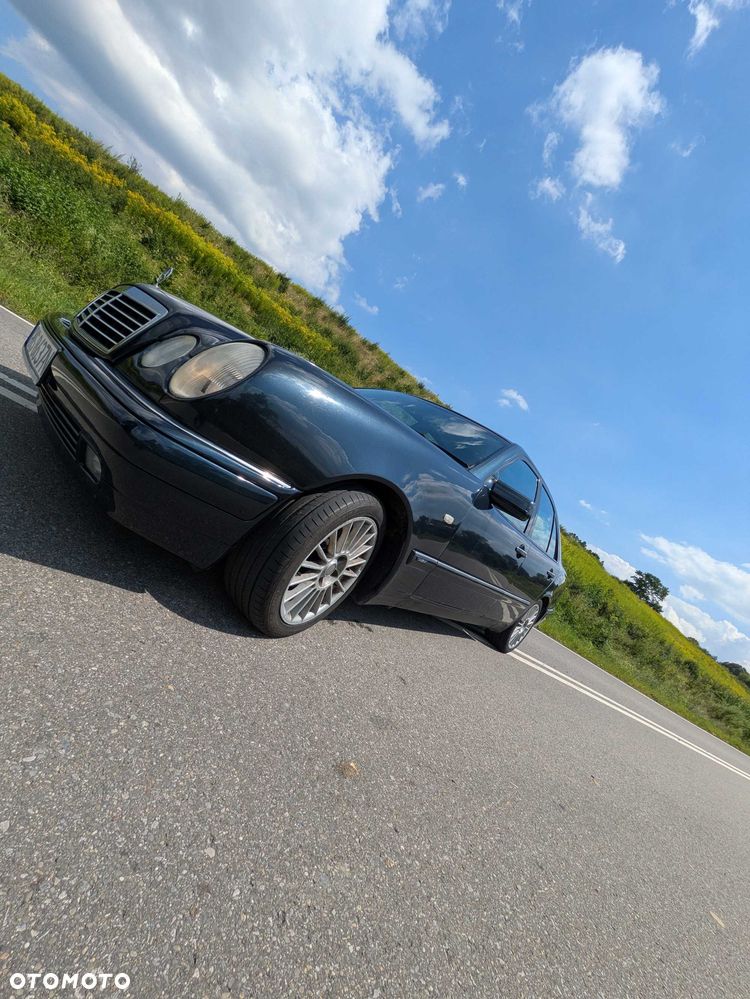 Mercedes-Benz Klasa E - 5