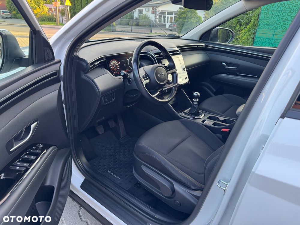 Hyundai Tucson 1.6 T-GDi Smart 2WD - 16