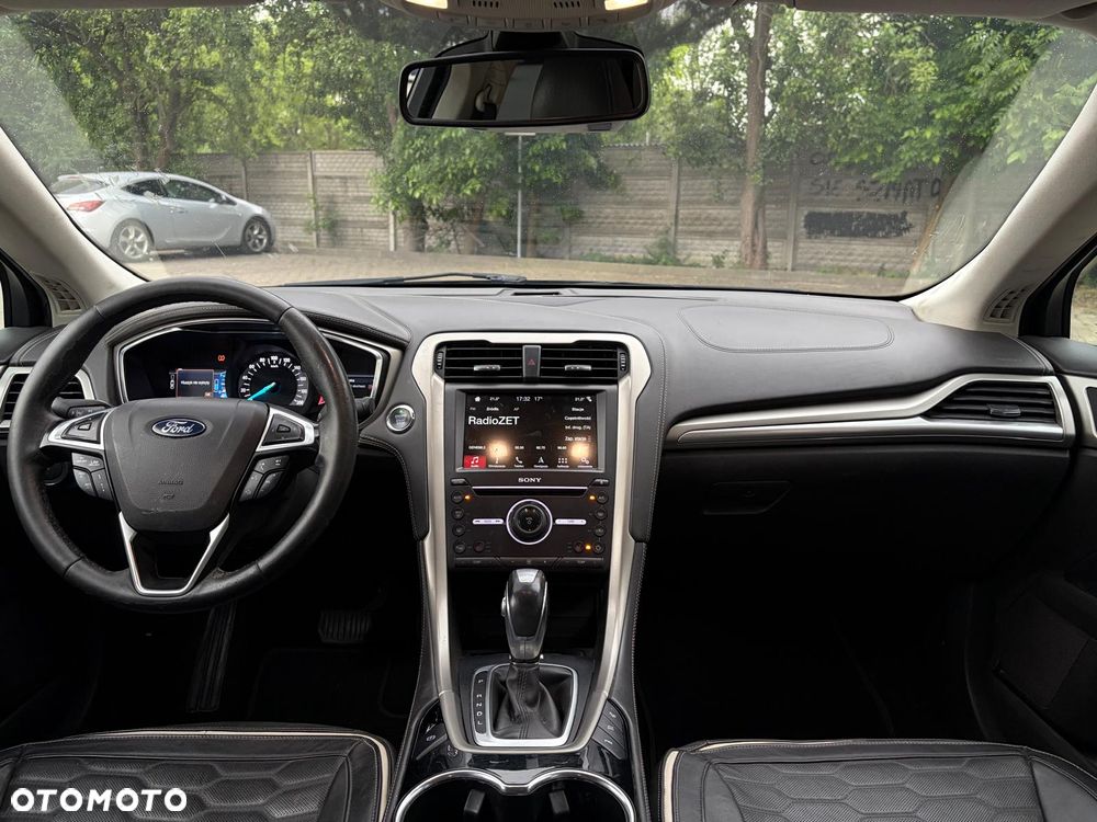 Ford Mondeo Vignale 2.0 Hybrid - 17