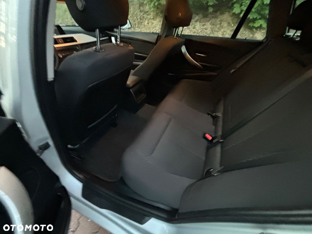 BMW Seria 3 316d Edition Luxury Line Purity - 13