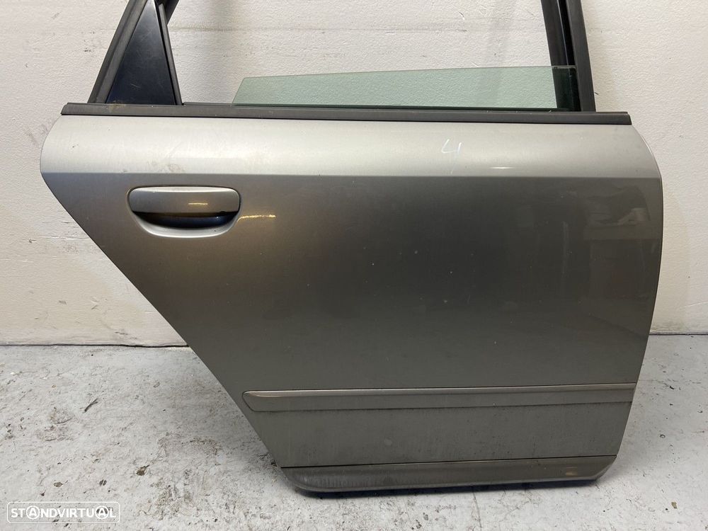 Porta Dto Trás AUDI A4 Avant (8E5, B6) 2001 - 2004 - 2