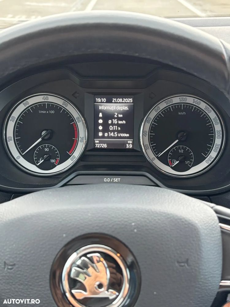 Skoda Octavia 1.5 TSI DSG Ambition - 8