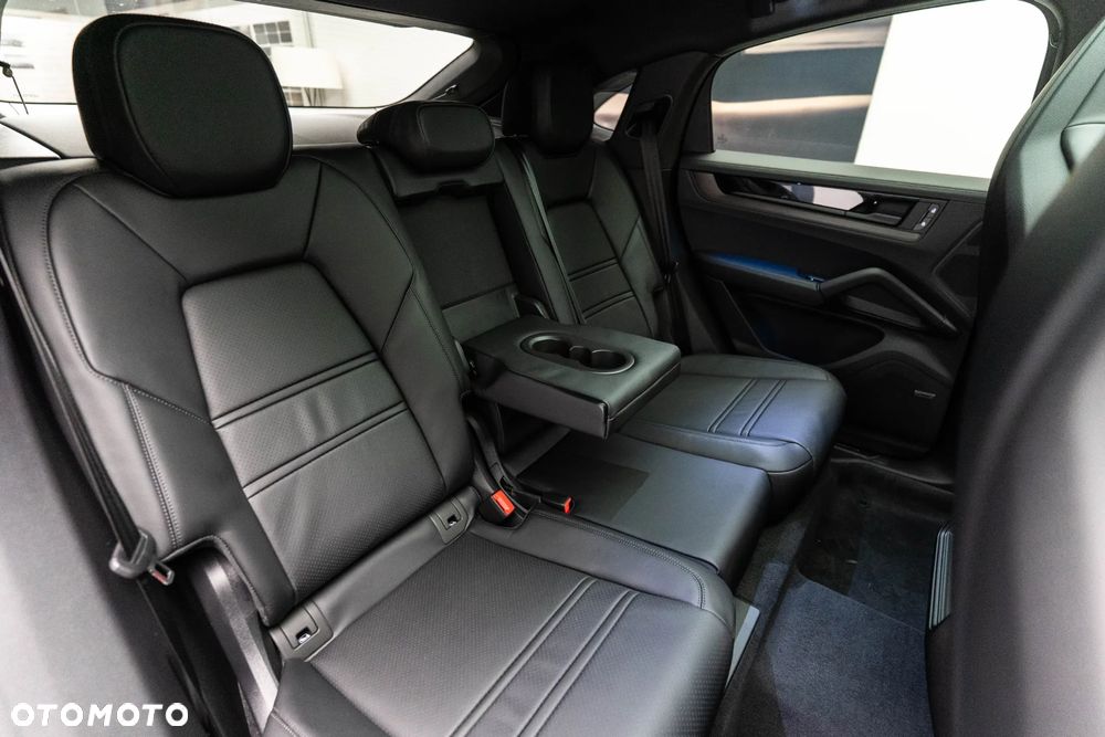 Porsche Cayenne - 14