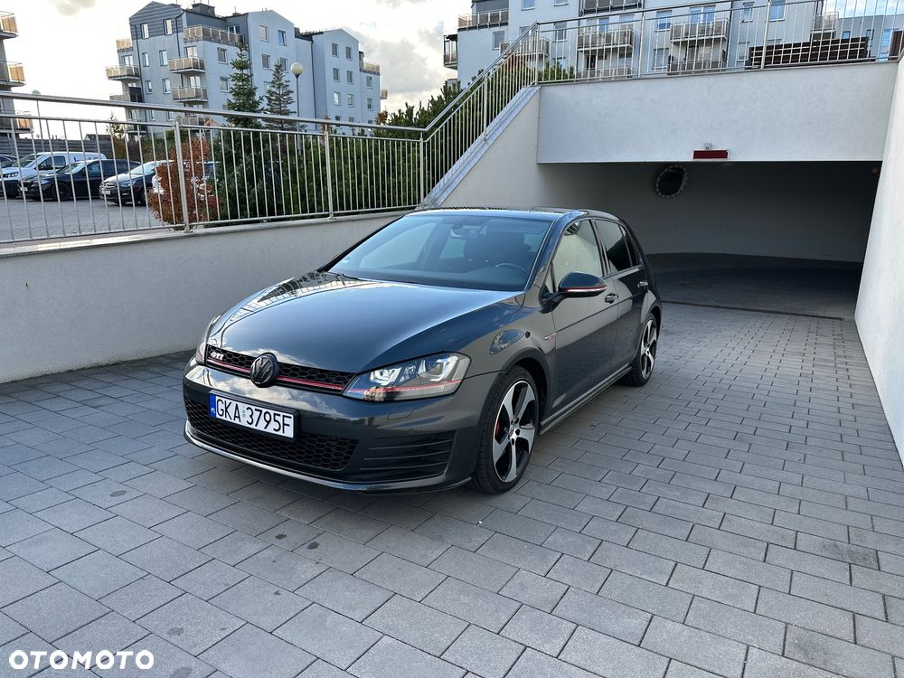 Volkswagen Golf VII 2.0 TSI BMT GTI - 11