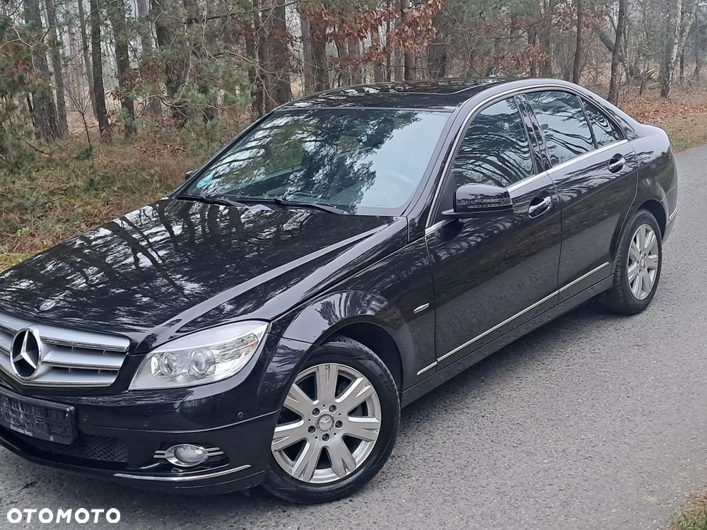 Mercedes-Benz Klasa C 200 CGI Automatik BlueEFFICIENCY Special Edition - 2