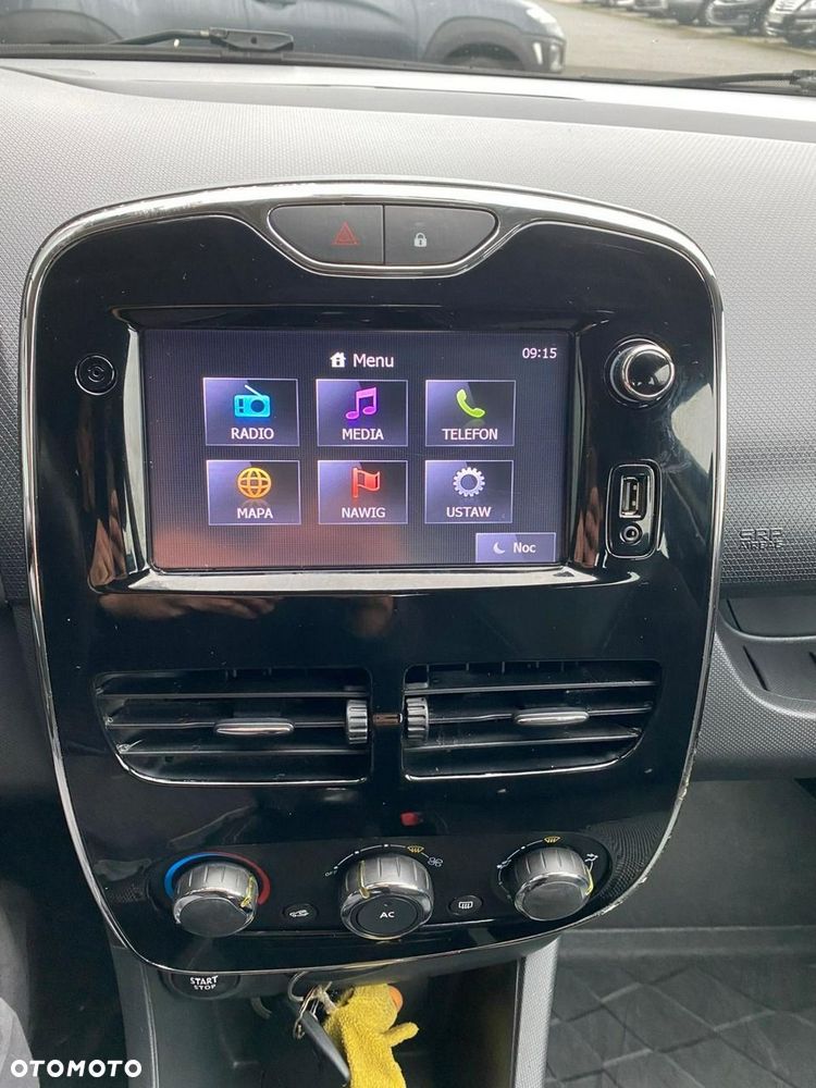 Renault Clio - 12