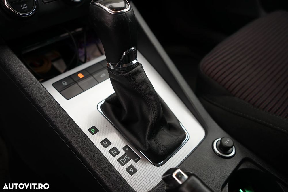 Skoda Octavia 2.0 TDI DSG Style - 21