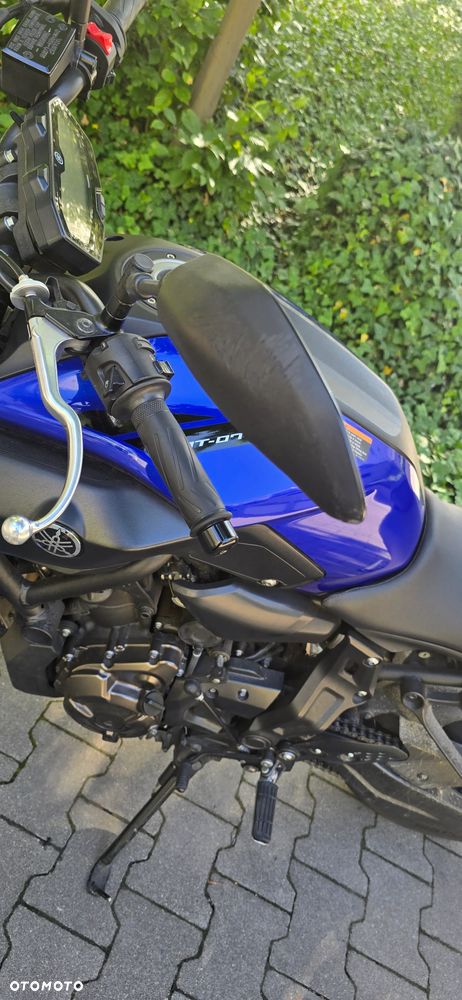 Yamaha MT - 5