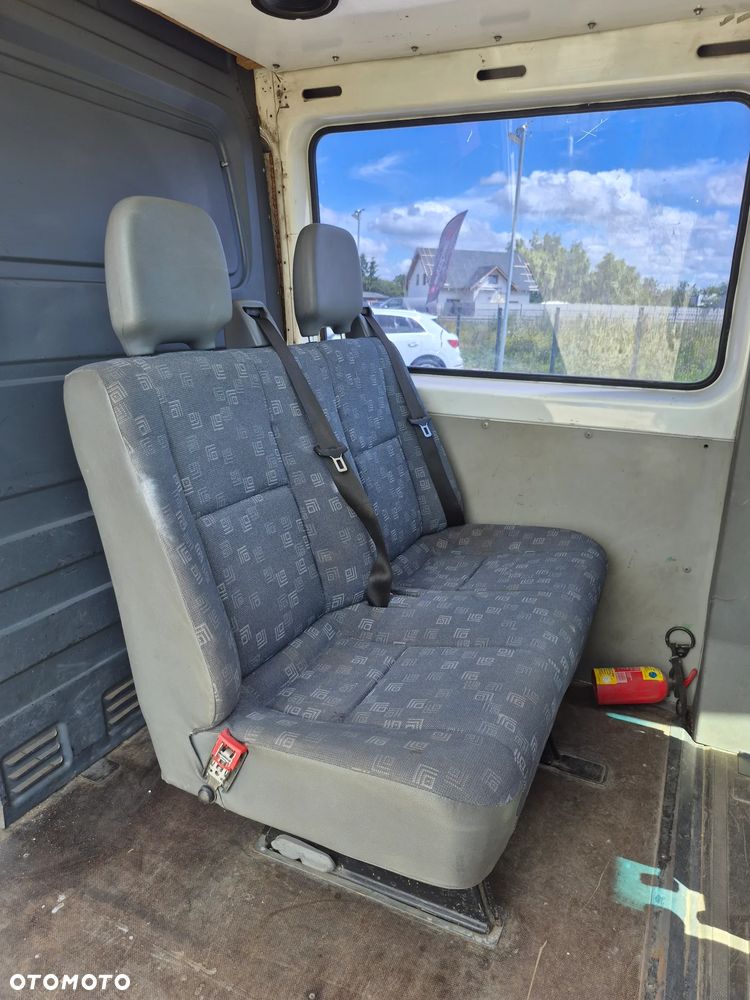 Mercedes-Benz Sprinter - 21