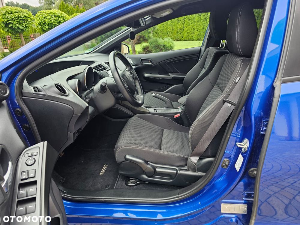 Honda Civic 1.8 i-VTEC Sport Black Edition - 27