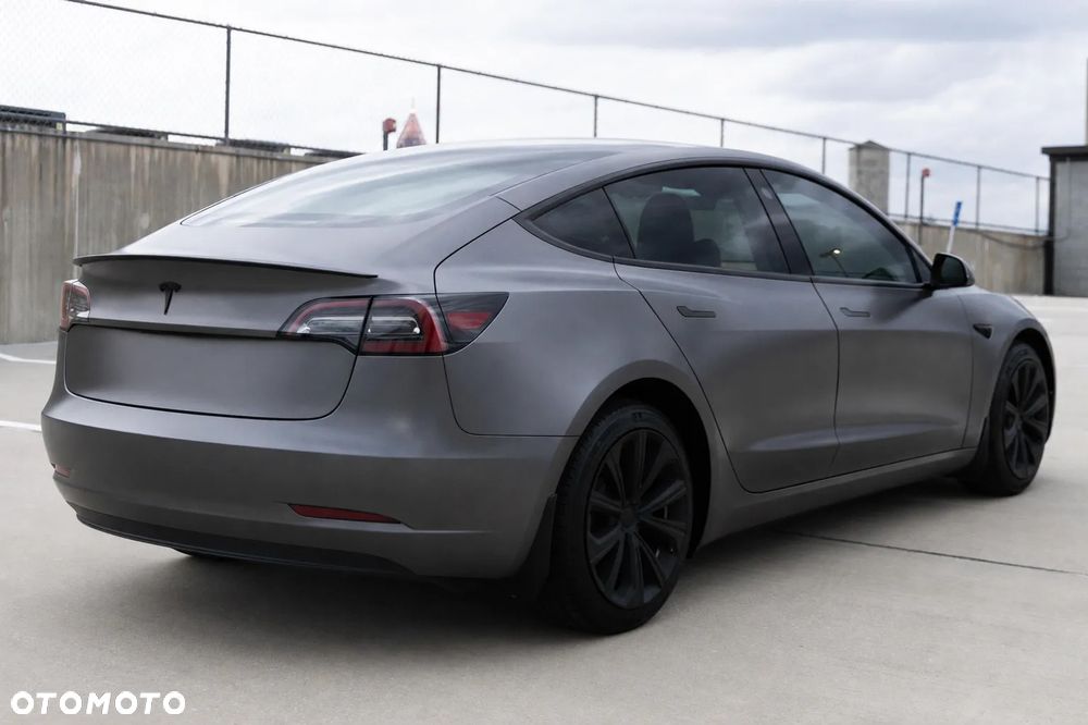 Tesla Model 3 Langstreckenbatterie Allradantrieb Dual Motor - 8