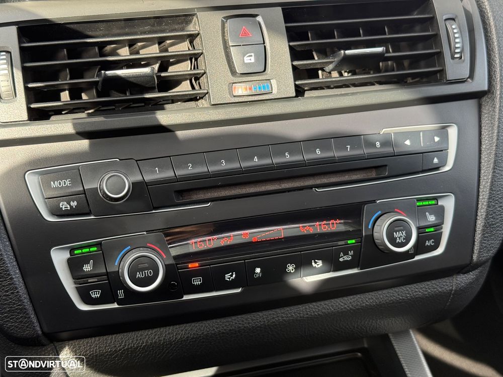 BMW 120 d Pack M - 23