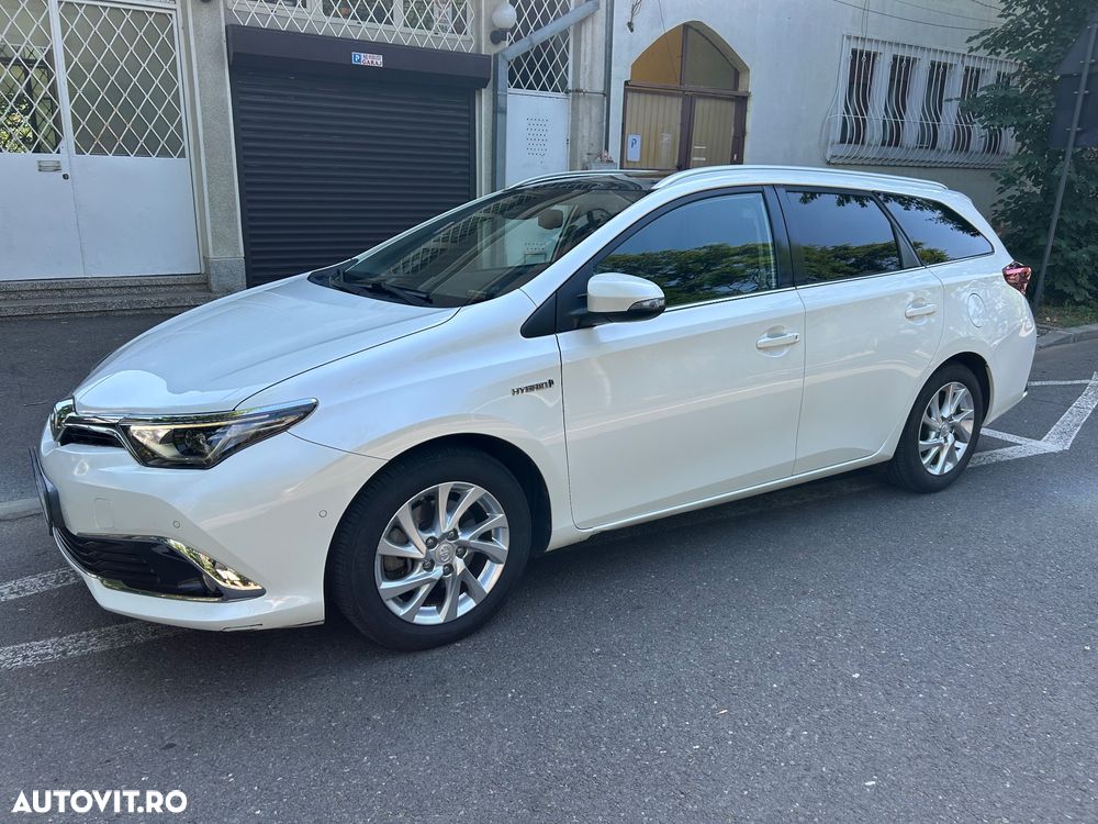 Toyota Auris 1.8 L VVT-i Sol+ - 4