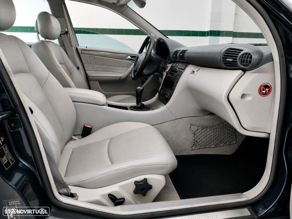 Mercedes-Benz C 220 CDi Avantgarde - 11