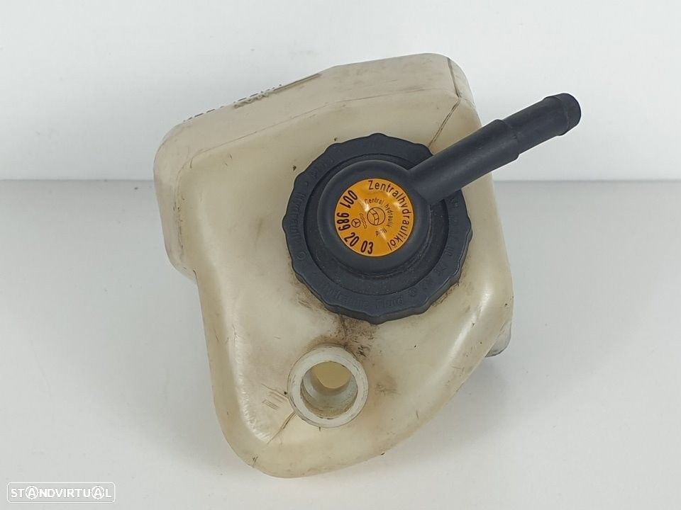 DEPOSITO SERVO MERCEDES-BENZ CLK DESCAPOTAVEL 2001 - 1