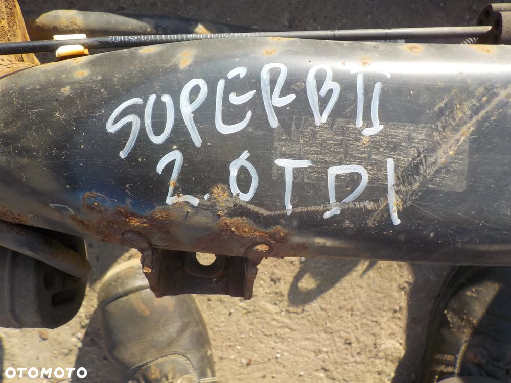SKODA SUPERB II BELKA ZAWIESZENIA TYŁ - 2