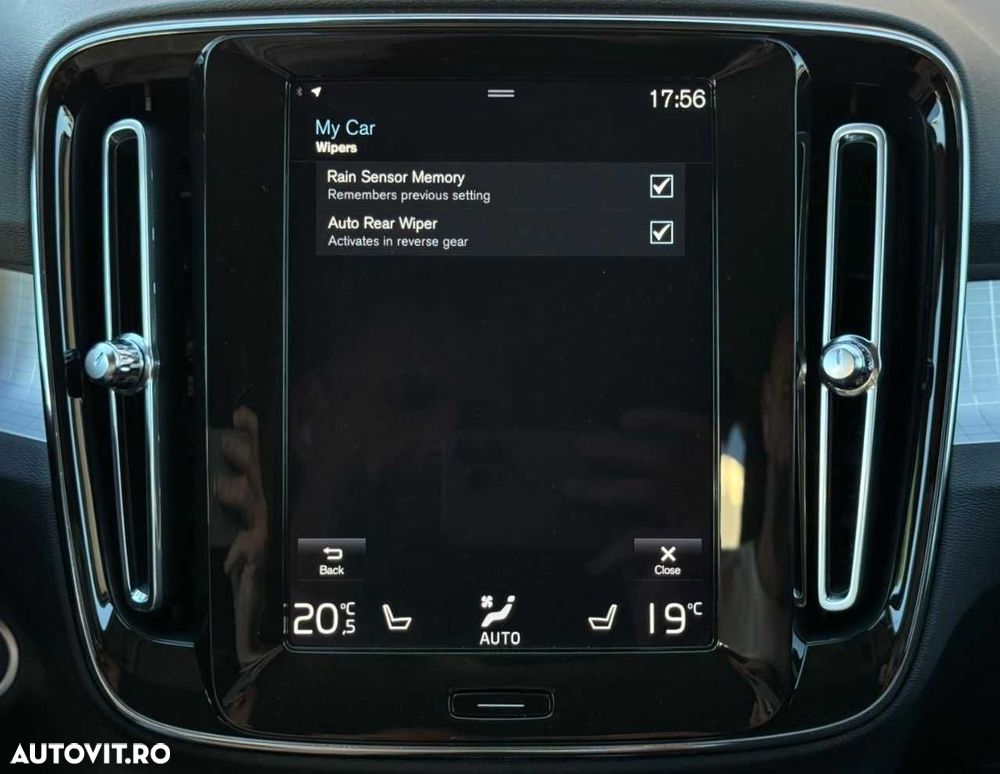 Volvo XC 40 Recharge T4 Twin Engine AT7 Inscription Expression - 37