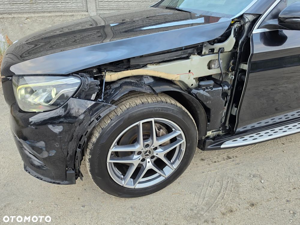 Mercedes-Benz GLC 250 d 4Matic 9G-TRONIC AMG Line - 15