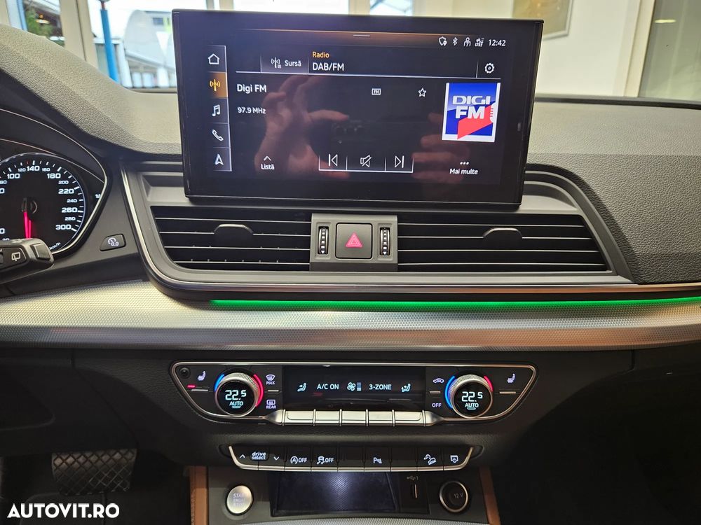 Audi Q5 40 TDI quattro S tronic MHEV Advanced - 24